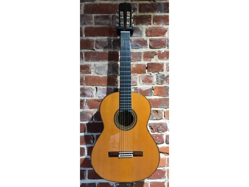 Pre Loved Jose Ramirez 1A C-650 Classical Guitar Inc Hard Case