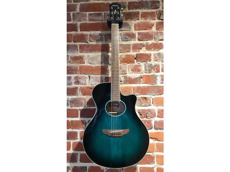 Pre Loved Yamaha APX600 Oriental Blue Burst 