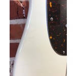 Pre Loved Fender MIJ Mustang Bass White