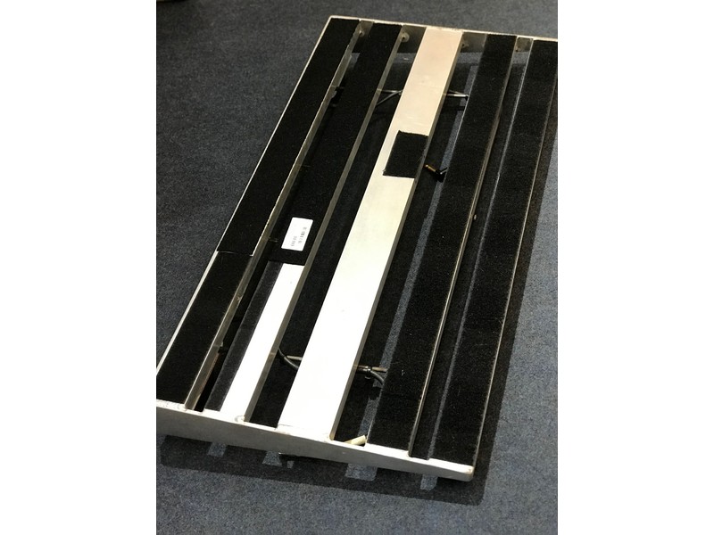 Pre Loved RSY Custom Alloy Pedal Board inc Cables