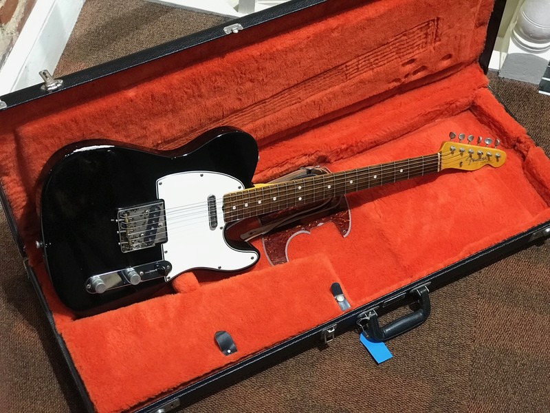 Pre Loved Bravewood T-Style Electric Guitar inc Hard Case