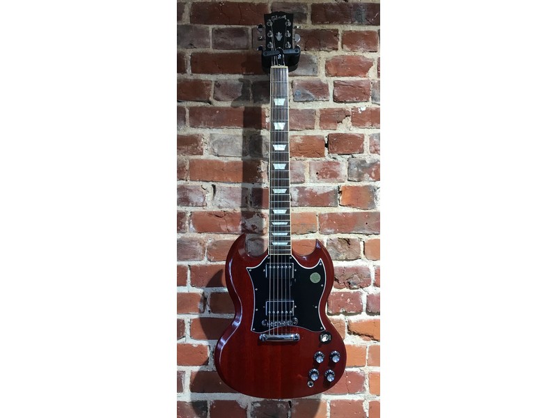 Pre Loved Gibson SG Standard 2020 in Heritage Cherry inc Gig Bag