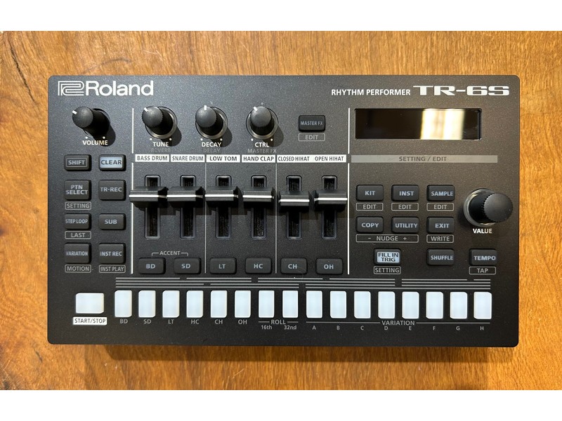 Roland TR-6S Rhythm Performer Inc Box