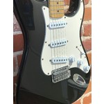Pre Loved Fender Mexican Standard Stratocaster in Black