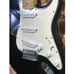 Pre Loved Fender Mexican Standard Stratocaster in Black