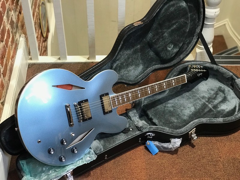 Pre Loved Epiphone Dave Grohl DG-335