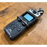 Pre Loved Zoom H5 Handy Recorder Inc 32GB SD Card