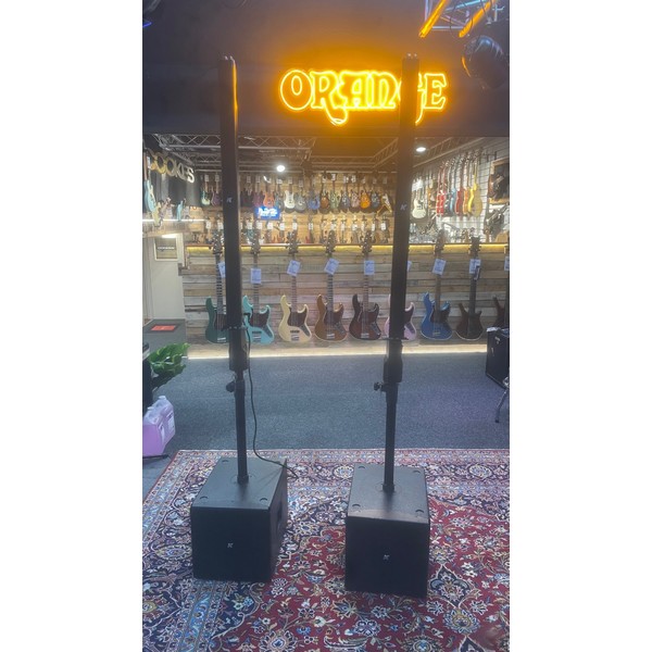 Square f5f1ec66 b2c7 475b b93b 47e3d60962b3