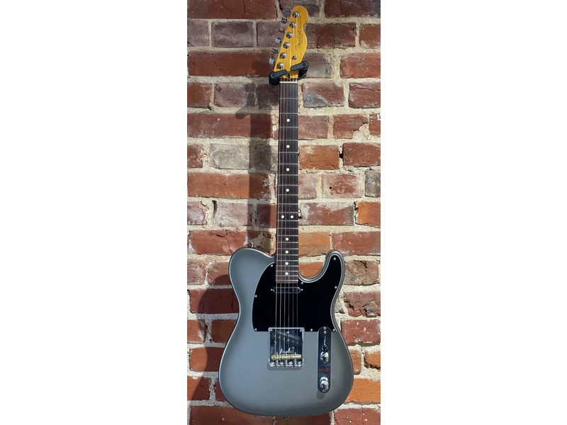 Pre Loved Fender American Professional II Telecaster 2021 Mercury inc Hard Case