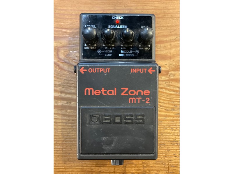 Pre Loved Boss Metal Zone MT-2