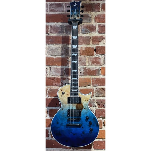 Square e0078e4e d9b5 41e8 b1bb c71f2bbcf7ff