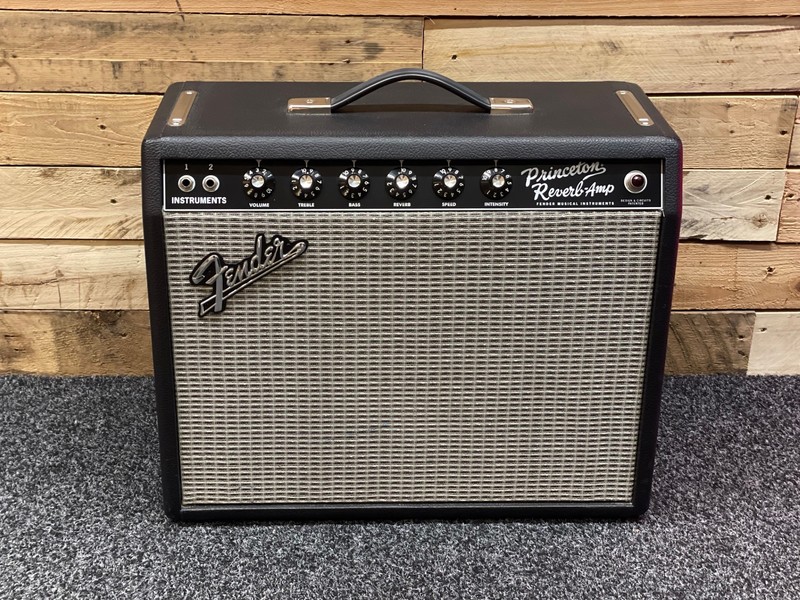Pre Loved Fender '65 Princeton Reverb Reissue 12-Watt 1x10" Guitar Combo
