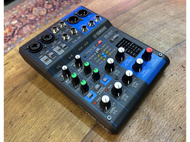 Pre Loved Yamaha MG06X Mixer