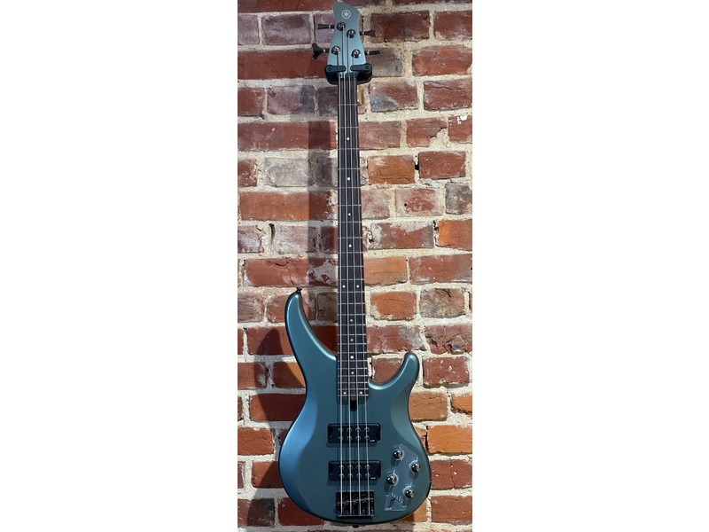 Pre Loved Yamaha GTRBX304-MGR Bass Guitar Mist Green