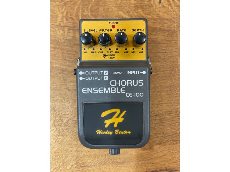 Pre Loved Harley Benton CE-100 Chorus