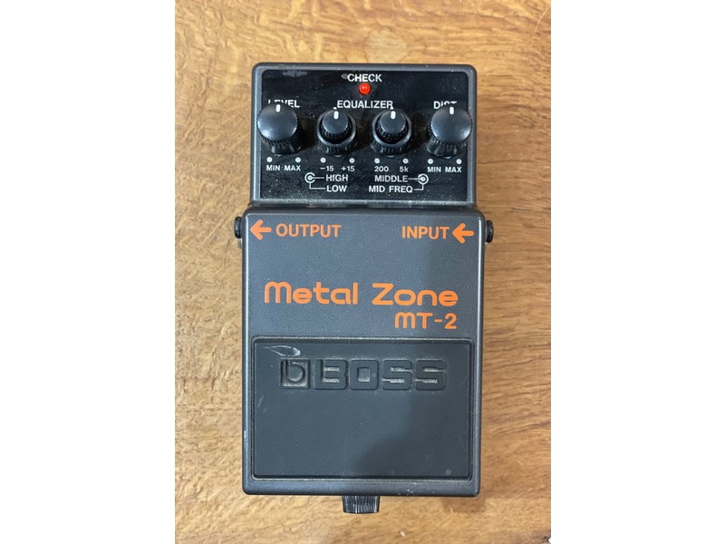 Pre Loved Boss Metal Zone MT-2