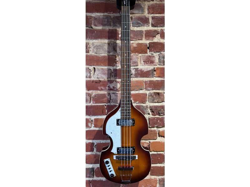 Pre Loved Hofner Ignition HI-BB Violin Bass Left Handed Inc Bag