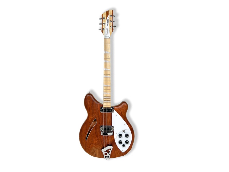 Rickenbacker 360W - Walnut