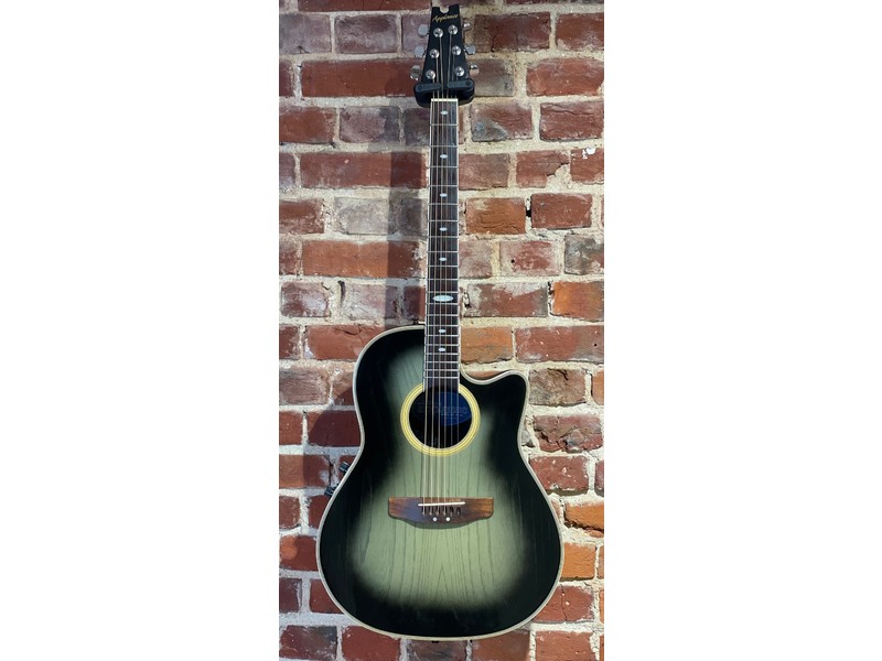 Pre Loved Applause AE-38 Barn Burst Inc Hard Case