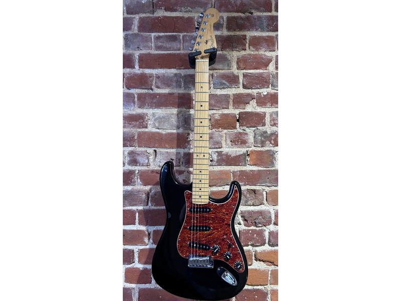 Pre Loved Fender American Std Stratocaster 2004 Black Inc Custom Shop Pickups
