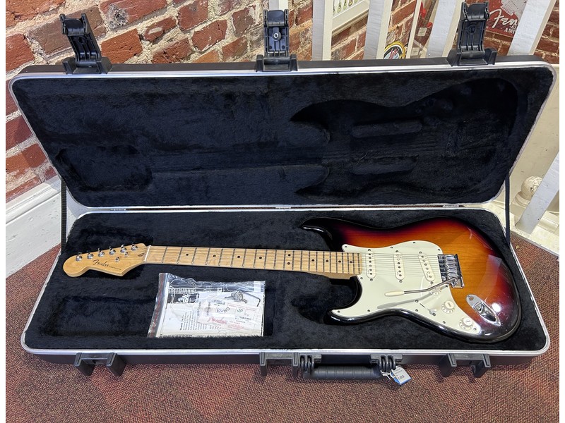 Pre Loved Fender American Deluxe Stratocaster Left Handed Sunburst Inc Hard Case